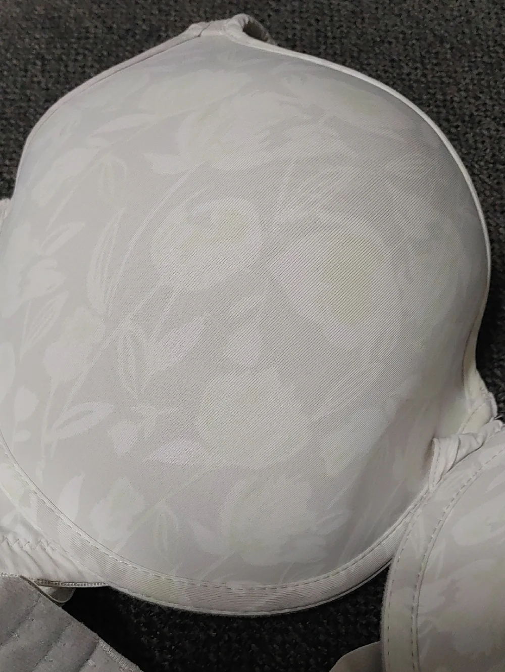 Vince Camuto White, Gray & Sage Floral Moulded T-Shirt Bra Underwire 42D